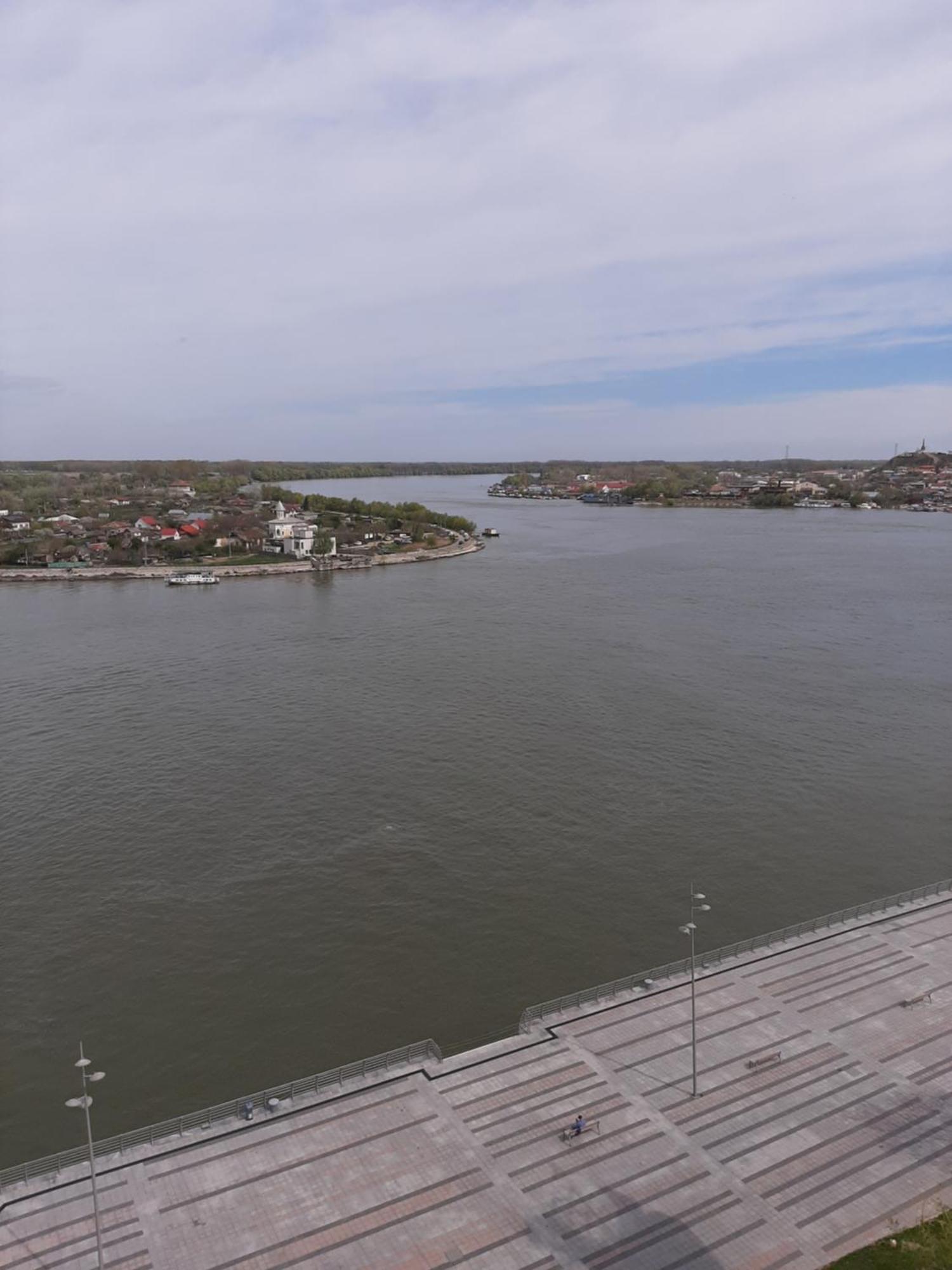 Delta Danube View Apart Tulcea Luaran gambar